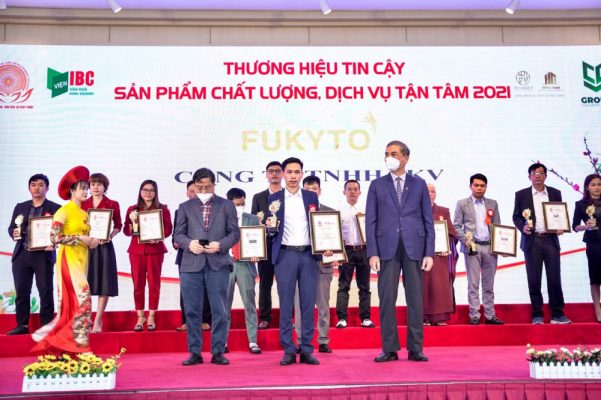 Fukyto tại buổi lễ Gala Chào Xuân 2022 – Chắp cánh Thương hiệu Việt 